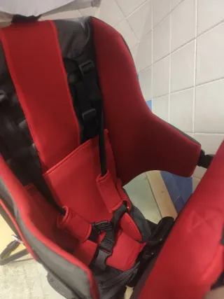 Mochila portabebés senderismo