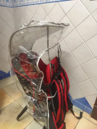 Mochila portabebés senderismo