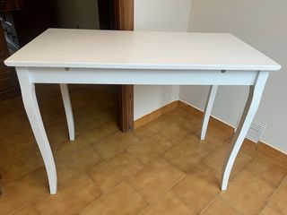 Mesa escritorio blanca con cajon