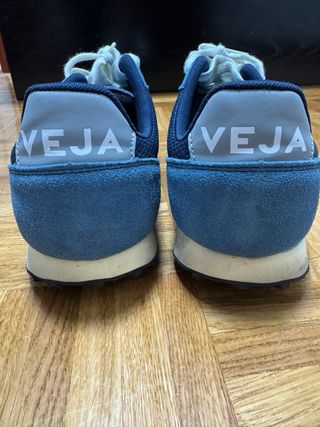 Zapatillas Veja Azul y Beige