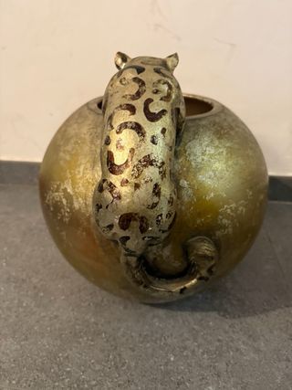 Macetero Decorativo Leopardo Dorado