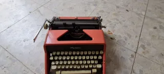 Máquina de escribir Olympia