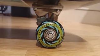 Monopatin SK Complete 100 Kids 7'5 + Casco