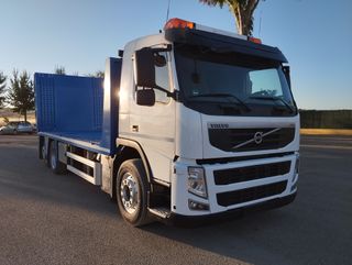 Volvo FM 410-CAMIONES PORTAMAQUINARIAS