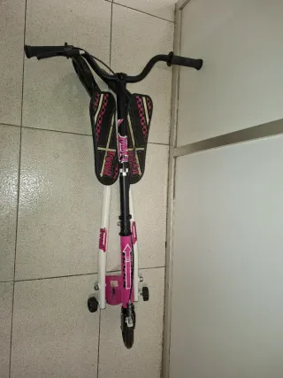 Patinete de 3 ruedas rosa