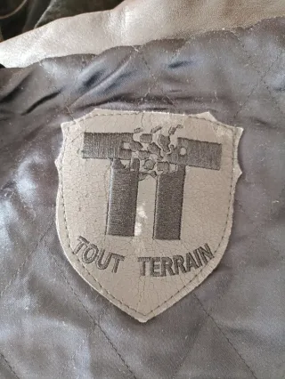 Chupa heavy cuero vintage M/L Medidas indicadas