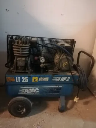 Compresor ABAC / Bomba de presion y de vacio AC.