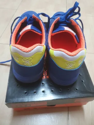 Deportivas Munich Azules y Naranjas