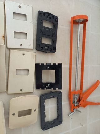 23 Pezzi Vintage Placche Luce, Supporti, Interrutt