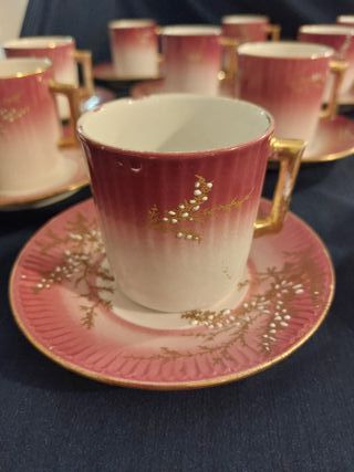 Juego de café antiguo rosa y dorado