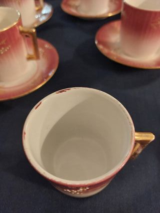 Juego de café antiguo rosa y dorado