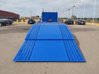 Scania P 380-CAMIONES PORTAMAQUINARIAS