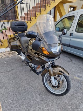 Honda Deauville 650