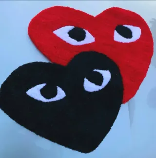 Alfombra Tufting Corazón Comme des Garçons