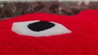 Alfombra Tufting Corazón Comme des Garçons