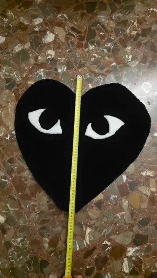 Alfombra Tufting Corazón Comme des Garçons