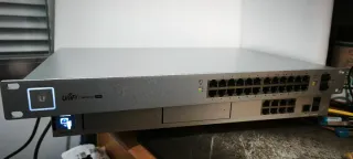 Switch Ubiquiti US-24-250W PoE