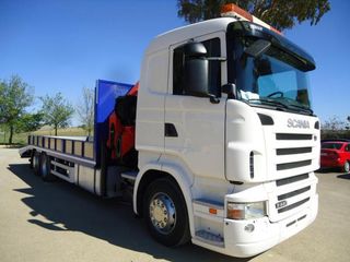 Scania R 440-CAMIONES PORTAMAQUINARIAS