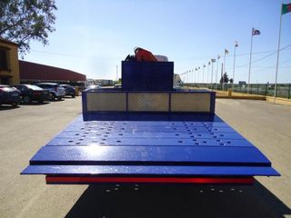 Scania R 440-CAMIONES PORTAMAQUINARIAS