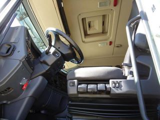 Scania R 440-CAMIONES PORTAMAQUINARIAS