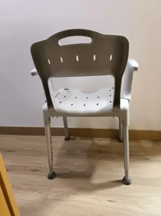 Silla de ducha para personas mayores