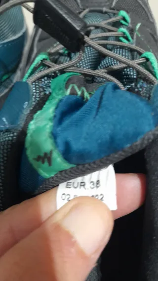 Zapatos Quechua nuevos grises y turquesa