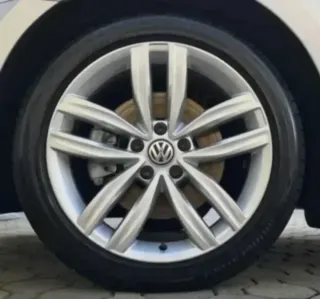 TAPAS BUJE RUEDA LLANTA VOLKSWAGEN 65/56 5G0601171