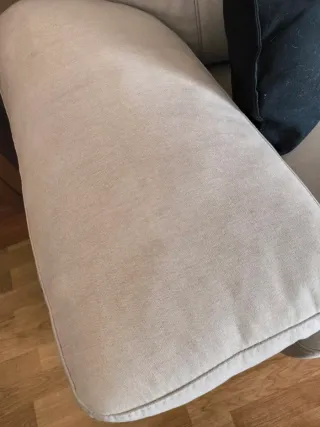 Sofá de 2 plazas beige y negro