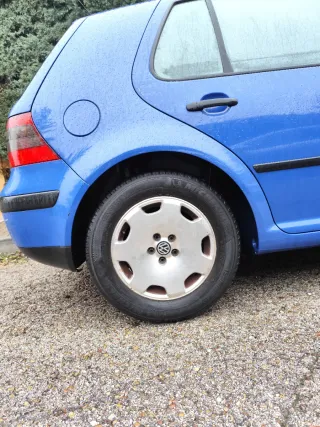 Volkswagen GOLF iV "JAZZ BLUE" ( GAS GLP )
