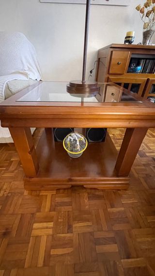 Mesa auxiliar salón madera y cristal