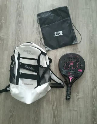 Pala y mochila pádel Royal Padel