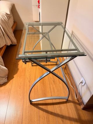 Escritorio de cristal