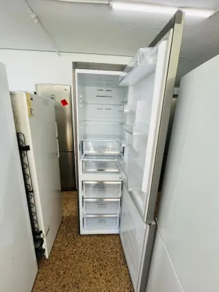 Nevera Samsung 2m x 60cm con garantía