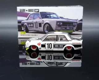 Mini GT Kaido 1969 Datsun 510 Street Team