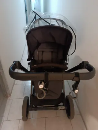 Silla de paseo Jane Muum Negra. Con prtector pará