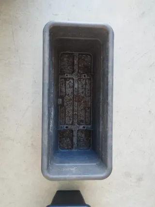 Macetero plástico gris