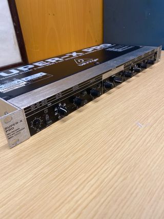 Behringer Super-X Pro CX2310
