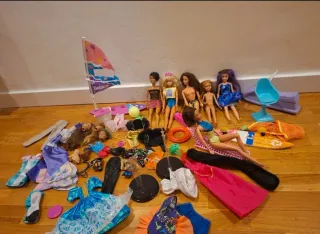 Lote Barbie Muñecas y Accesorios
