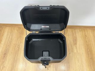 Baúl Shad Terra 55 - maleta cofre Aluminio Moto