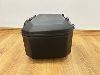 Baúl Shad Terra 55 - maleta cofre Aluminio Moto