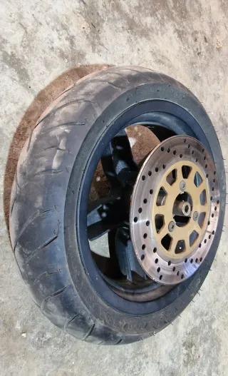 Rueda Delantera Daelim S2 125 con Disco