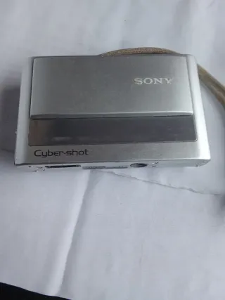 Cámara Sony Cyber-shot DSC-T70 Plata