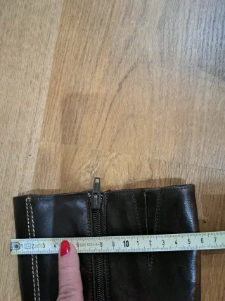 Botas altas de piel marrones