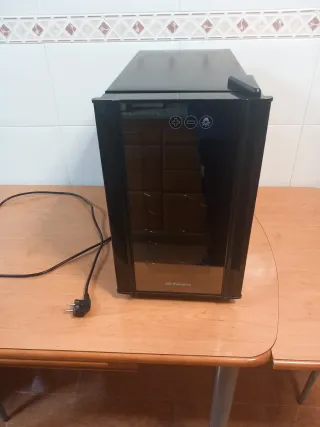 Botellero Frigorífico Negro