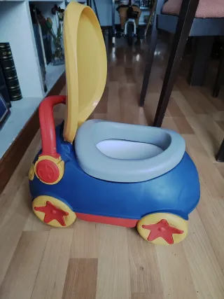 Orinal correpasillos con forma de coche