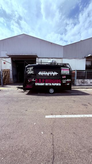 Food Truck 4m + Lanza x2 Equipado 100%