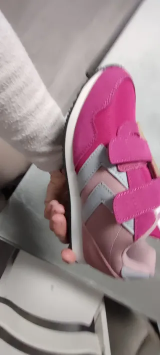 Zapatillas Hummel niña rosa velcro