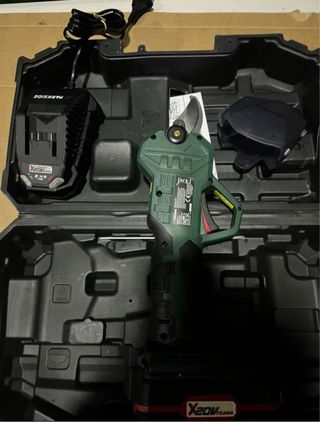 Tijera de podar Parkside 20v completa 2 ah