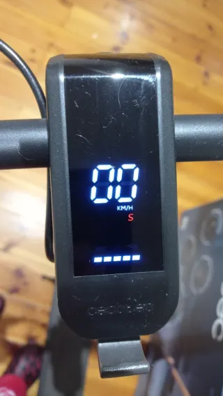 Patinete Eléctrico Cecotec Bongo M30