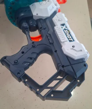 Pistola Nerf X-Shot Zuru